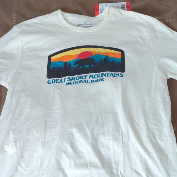 Great Smoky Mountains National Park White T-Shirt - Picture 1 of 5